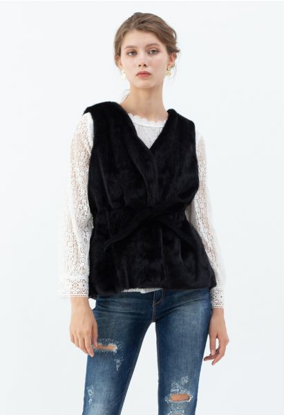 Bowknot Soft Faux Fur Vest in Black