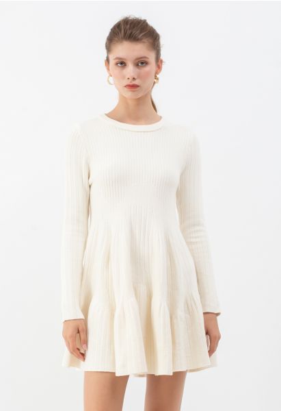 Frilling Hem Round Neck Knit Dress in Cream