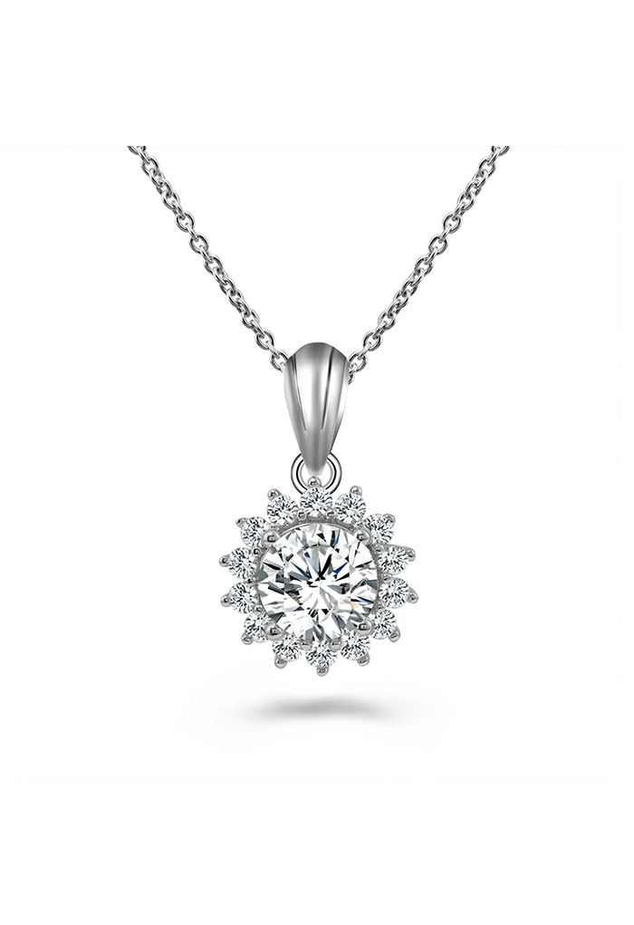 Star Pendant Moissanite Diamond Necklace