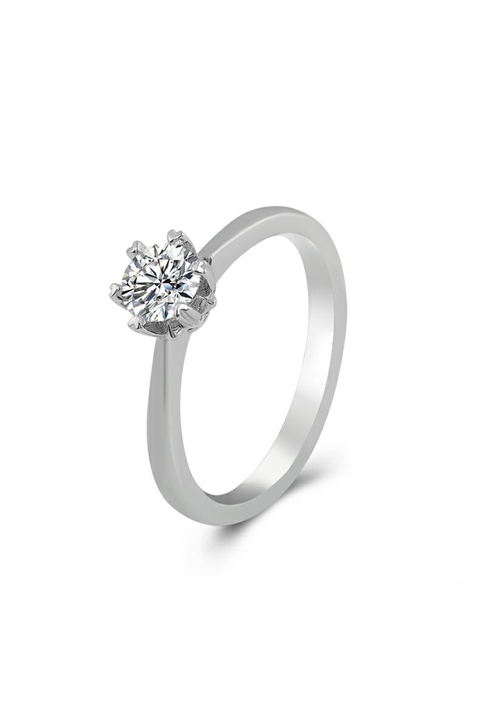 Extravagant Moissanite Diamond Ring