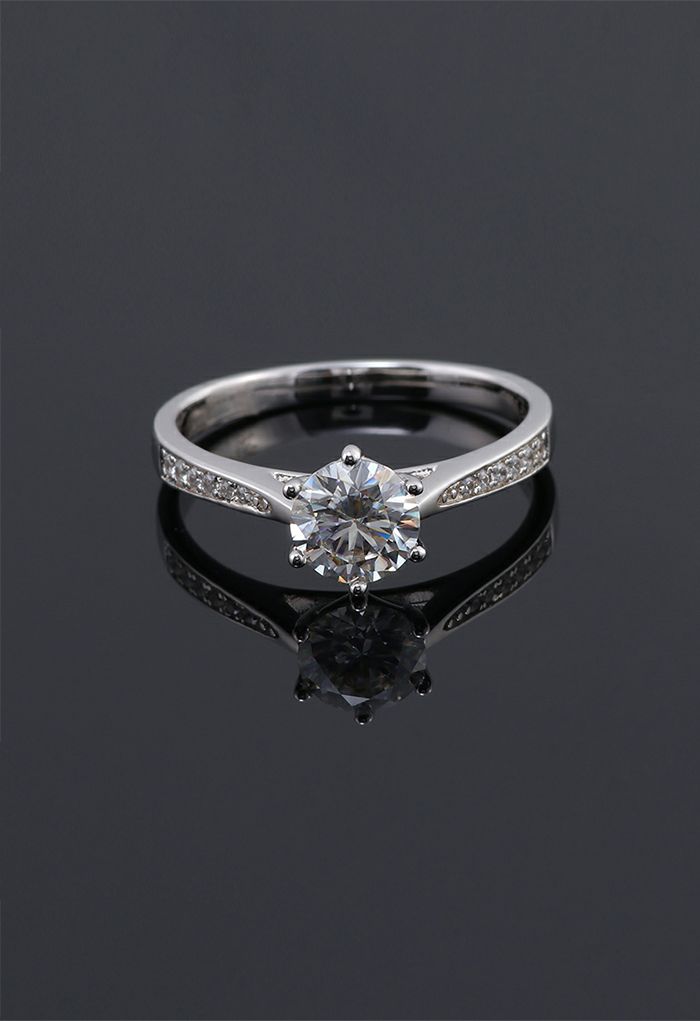 Inserted Moissanite Diamond Ring