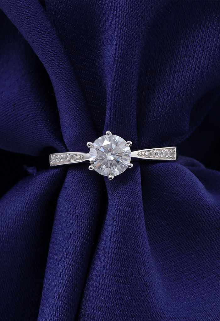 Inserted Moissanite Diamond Ring