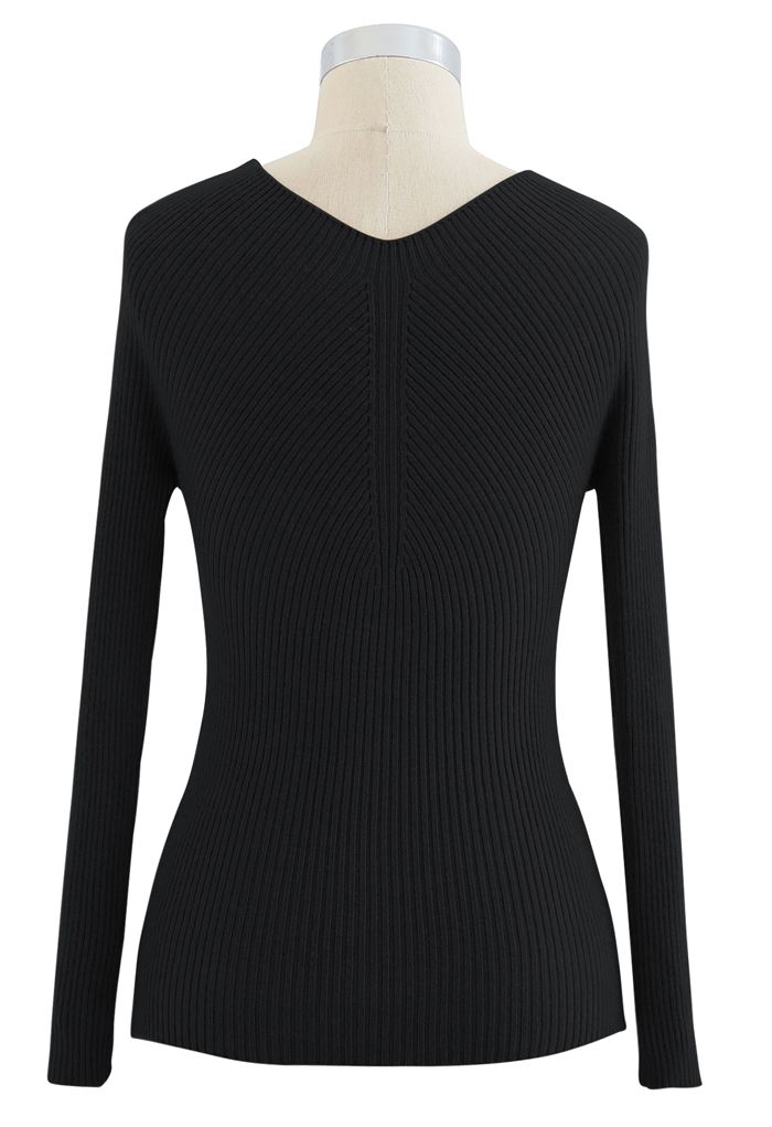 Seamless V-Neck Ribbed Knit Top in Black