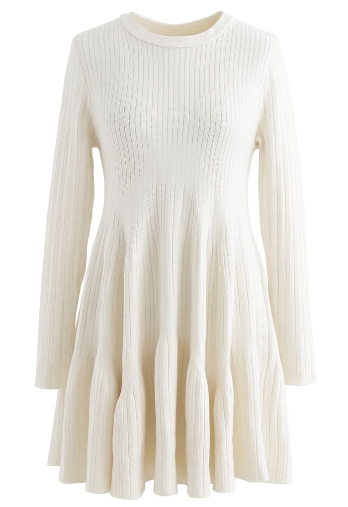 Frilling Hem Round Neck Knit Dress in Cream