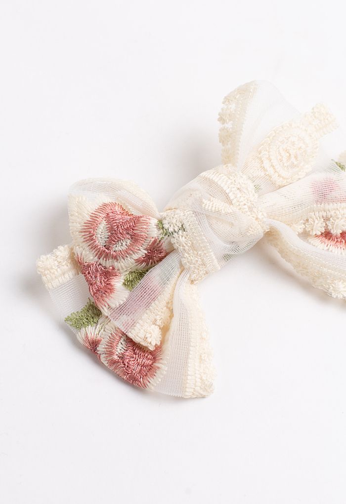 Embroidery Mesh Medium Bow Barrette