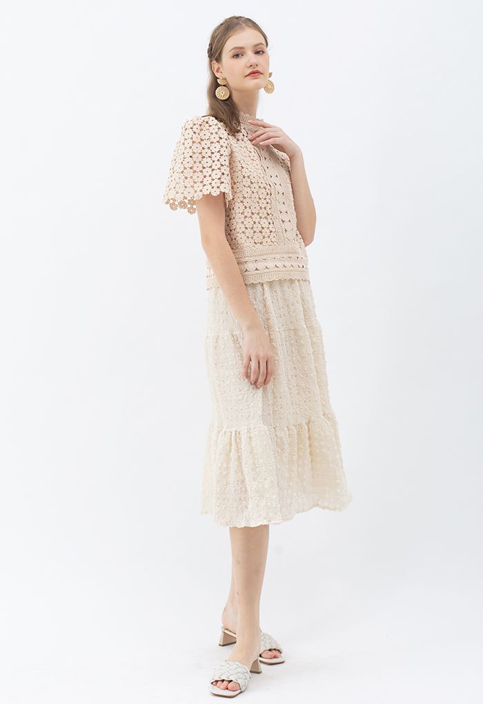 Full of Embossing Frill Hem Midi Skirt in Cream