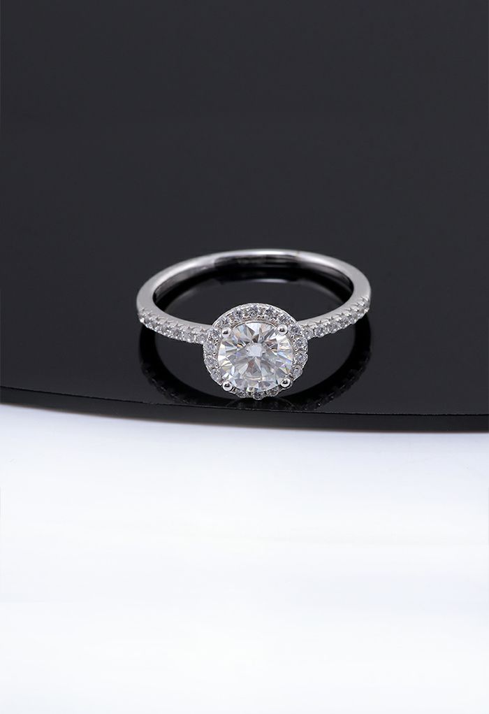 Classy Shining Moissanite Diamond Ring