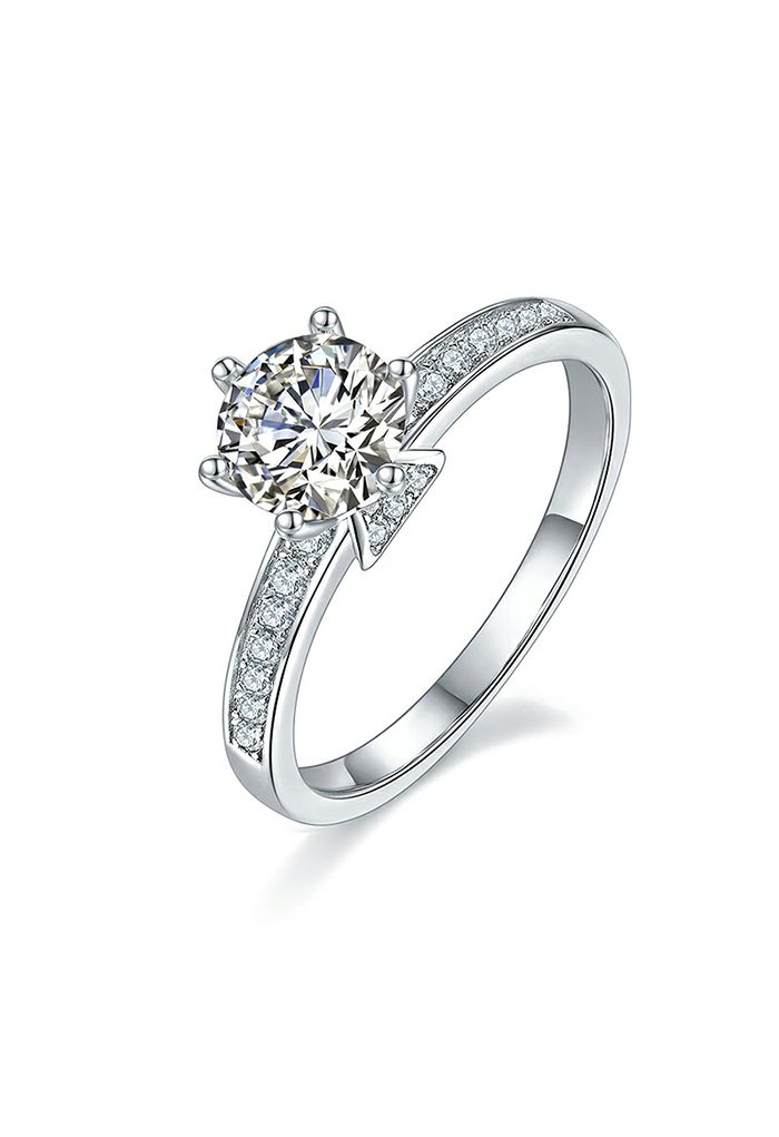 Retro Classic Moissanite Diamond Ring