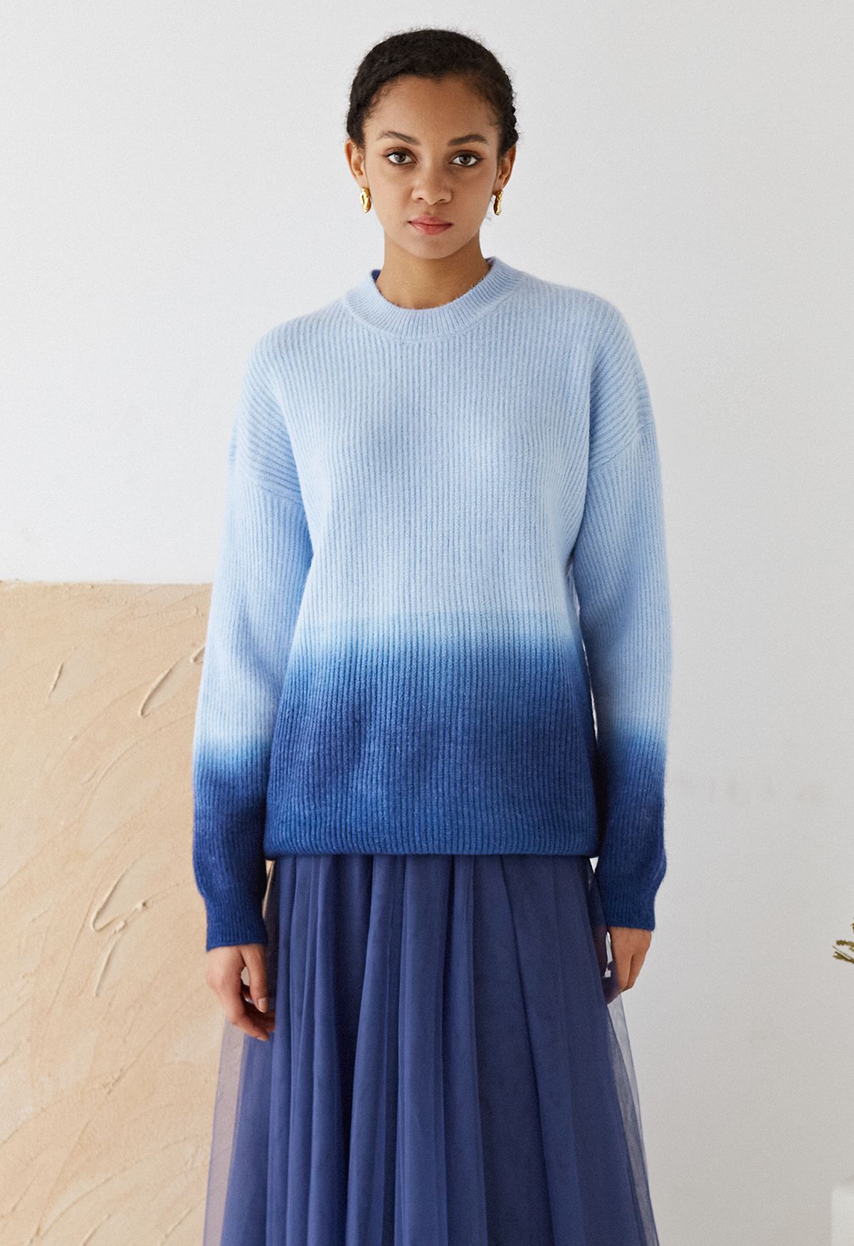 Ombre Round Neck Rib Knit Sweater in Blue