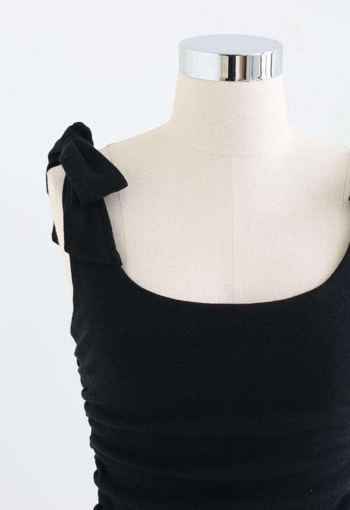 Ruched Side Tie-Bow Crop Cami Top in Black