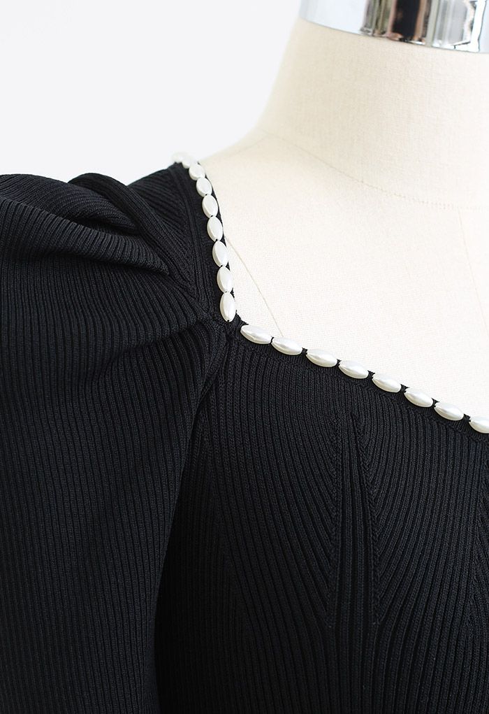 Pearly Neckline Elbow Sleeve Knit Top in Black