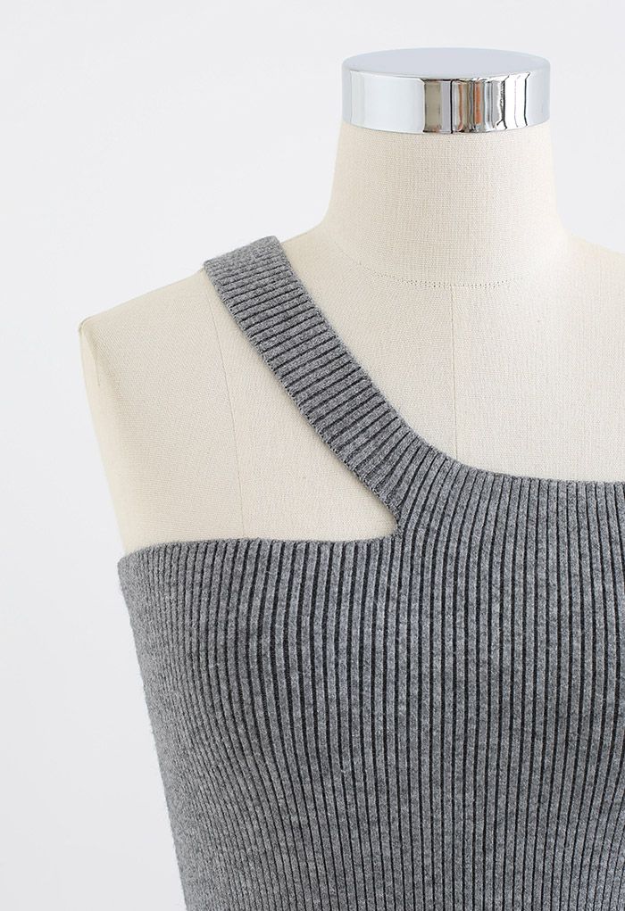 Oblique Shoulder Crop Knit Tank Top in Grey