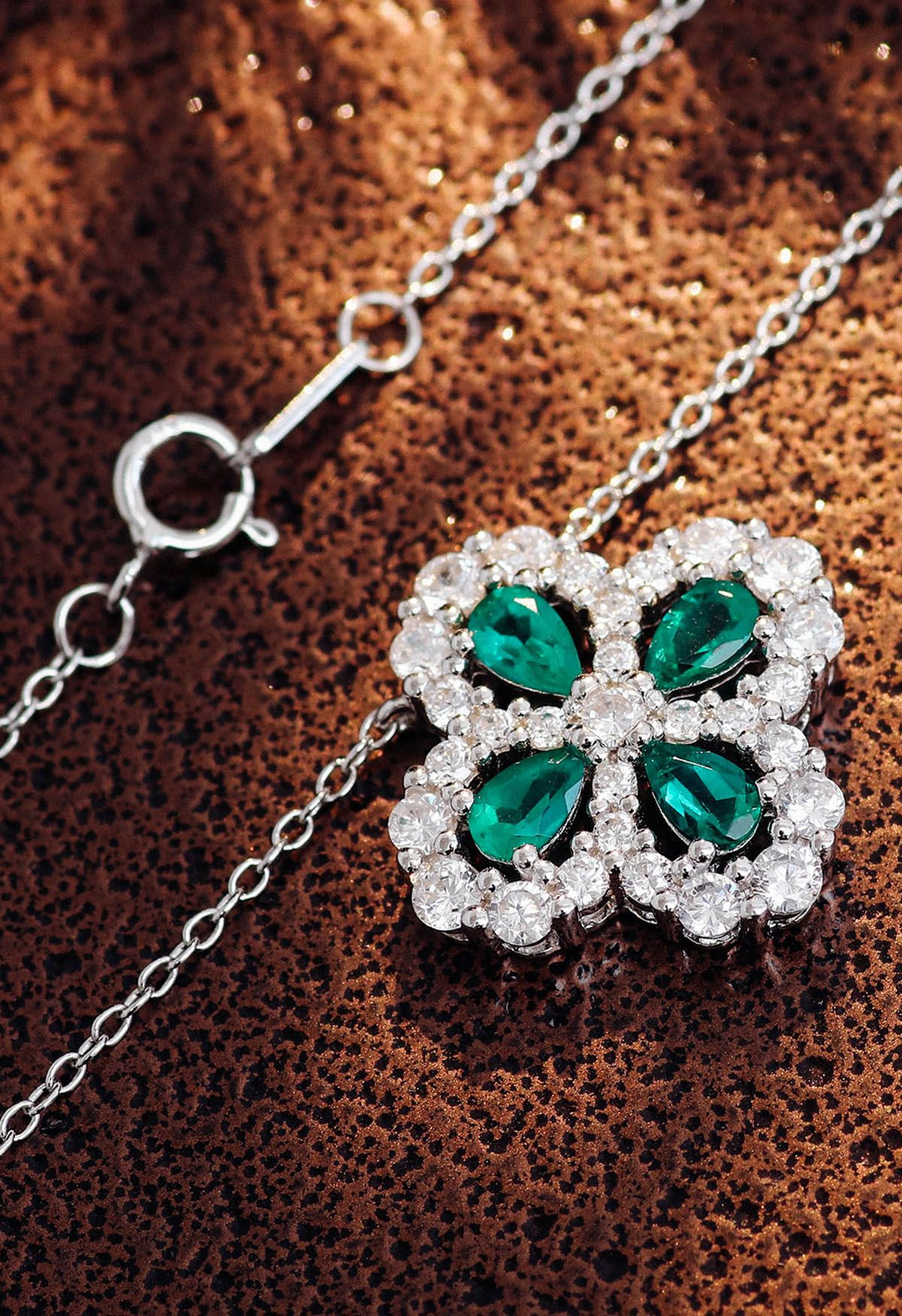 Four Leaf Clover Emerald Gem Necklace