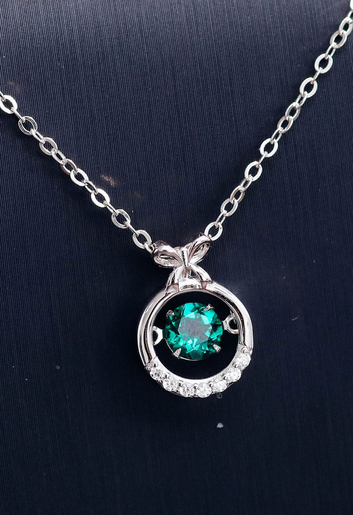 Hollow Out Rounded Emerald Gem Necklace