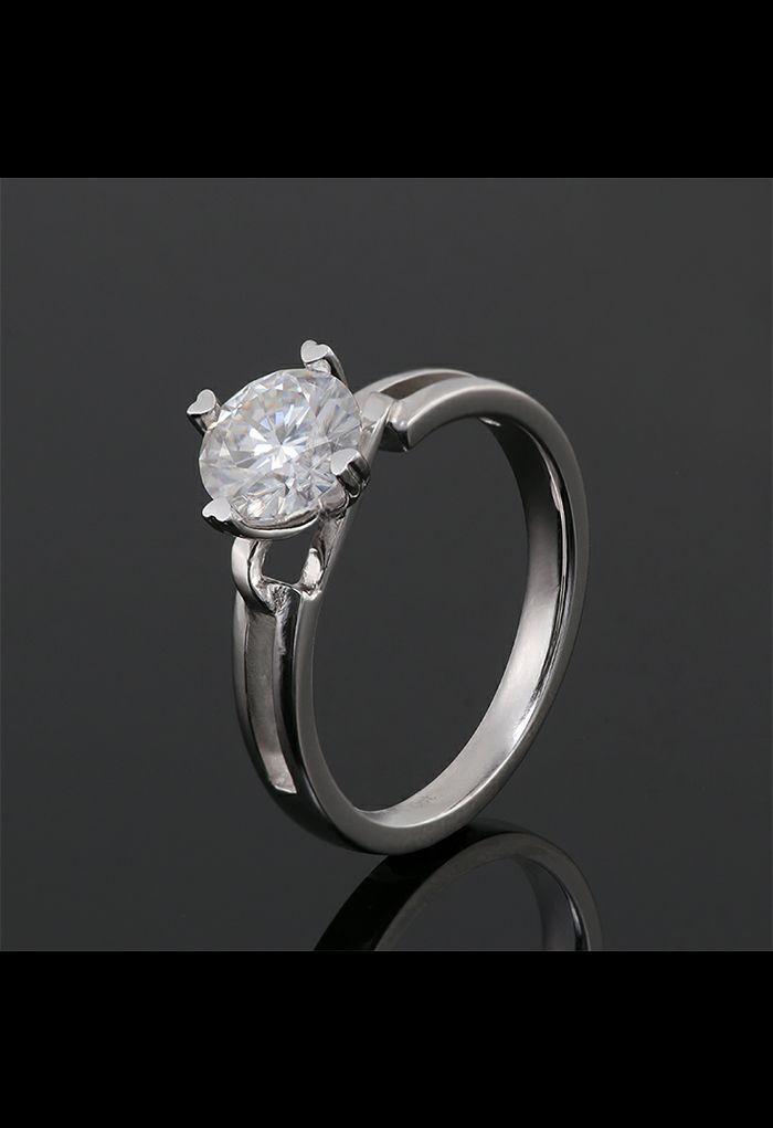 Hollow Out Moissanite Diamond Ring