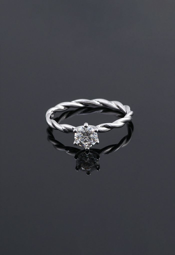 Twisted Shape Moissanite Diamond Ring