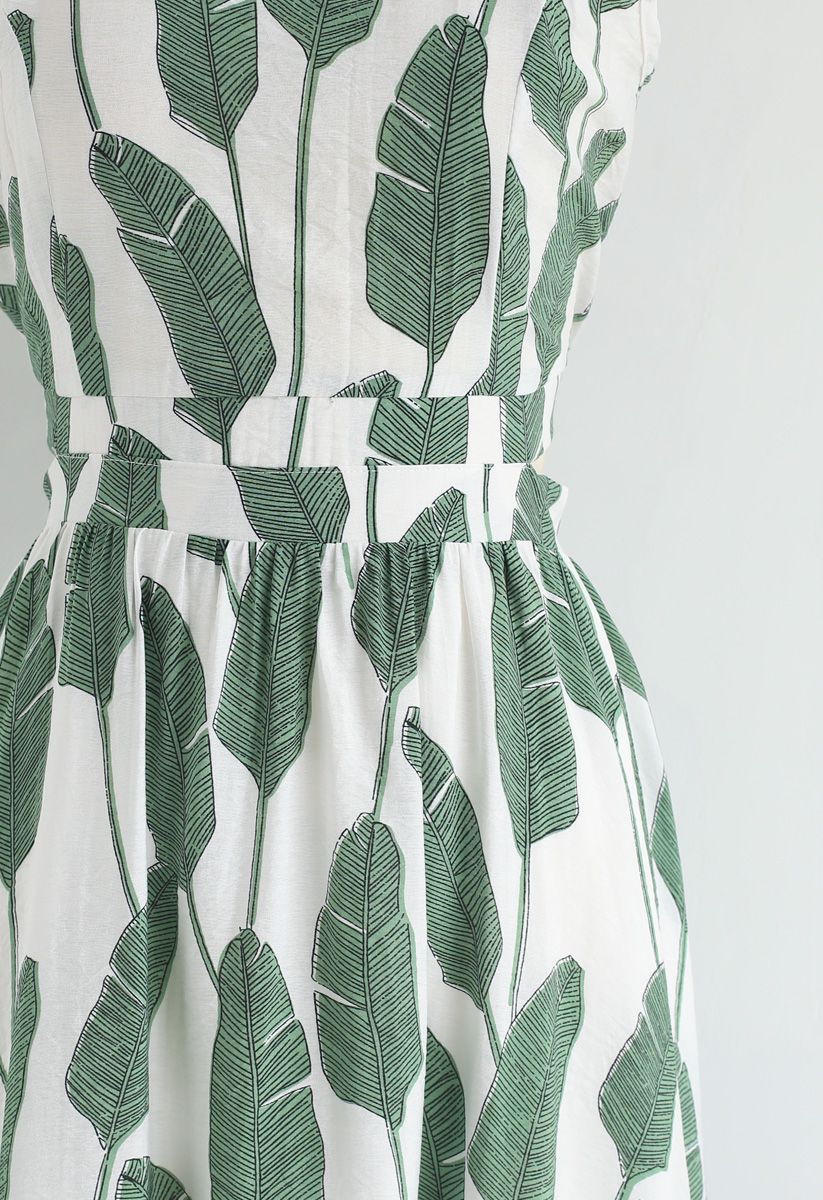 Summer Palm Leaf Print Halter Neck Maxi Dress in Green