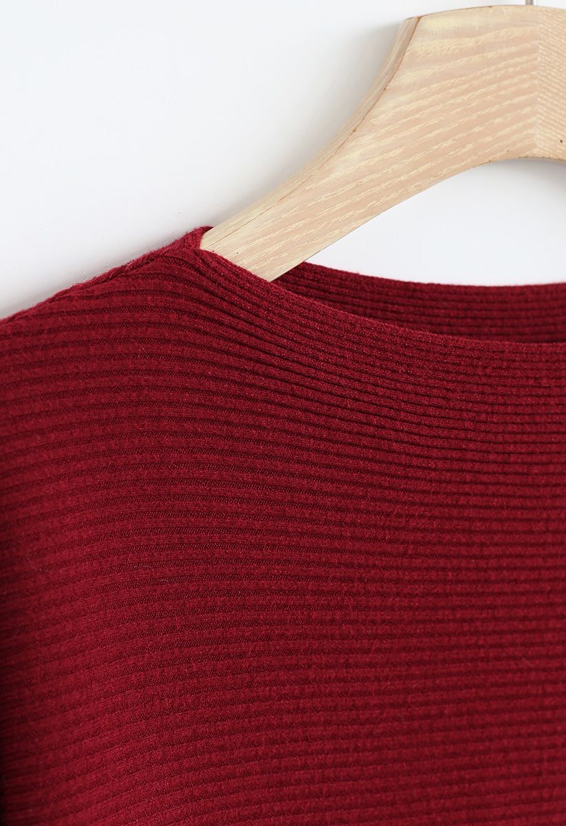 Boat Neck Batwing Sleeves Knit Top in Red